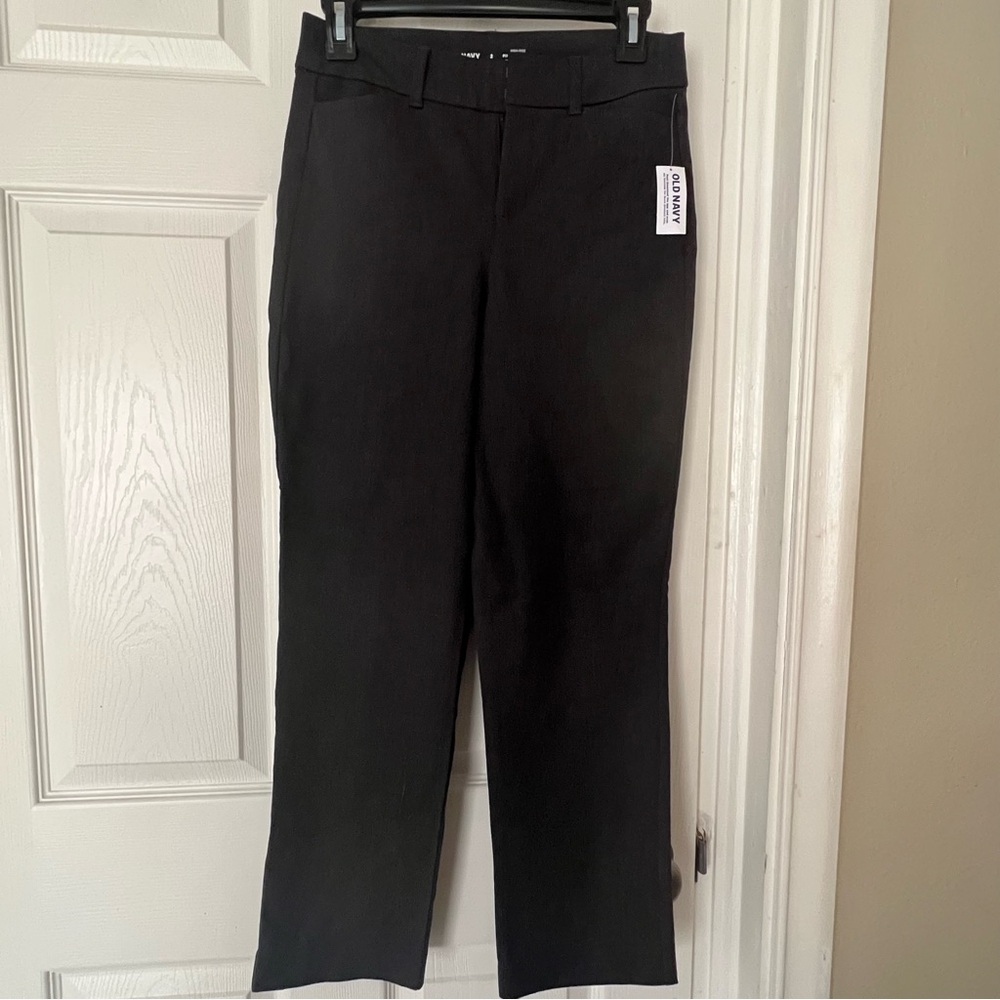 NWT Dark grey Old Navy pixie pants Straight leg High- Rise. Womens 2